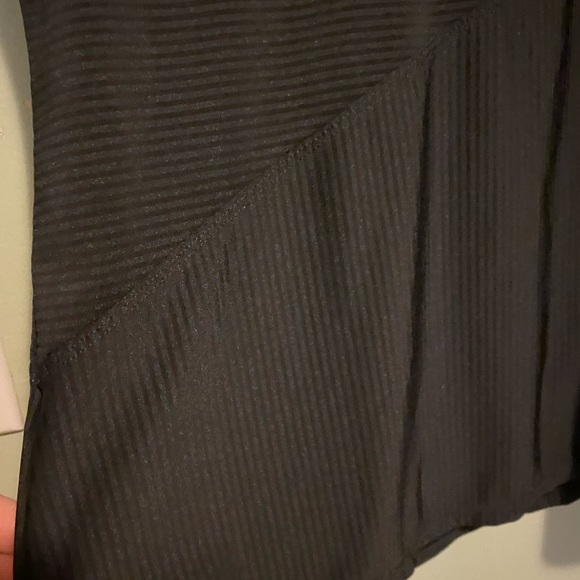 NWOT ATHLETA  ATHLEISURE TOP SIZE XS 2 TONE BLACK - Picture 9 of 9